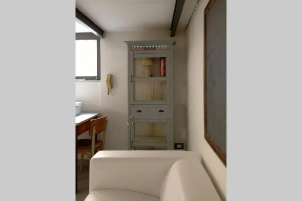 Chic Mini Loft Apartment Milan