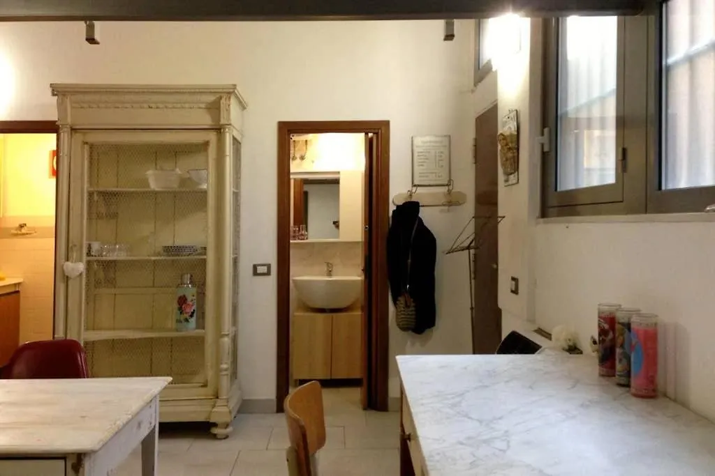 Chic Mini Loft Apartment Milan
